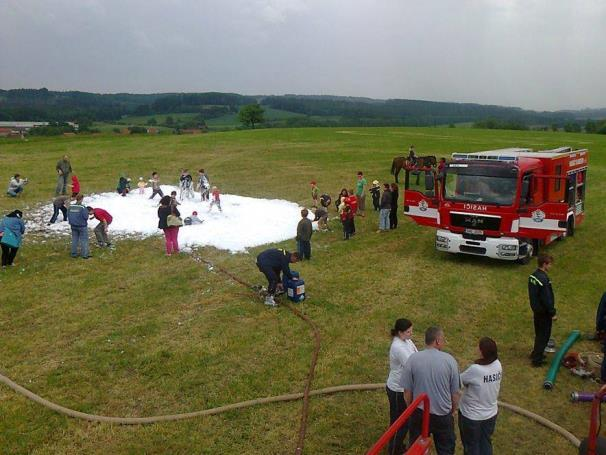 Rodiče z toho asi tak velkou radost neměli, protože děti potom