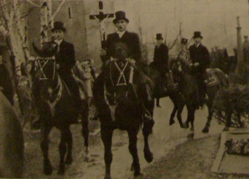 35. Křižerjo velikonoční jízda. Chrósćicy (Crostwitz), Horní Lužice, 1965.