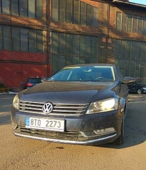 osobní automobil, kombi rok první registrace 2012 183 773 km objem motoru 1 390 ccm benzín + CNG 110 kw platnost STK 04/2018 modrá metalíza Výbava manuální klimatizace, elektricky ovládané okna a