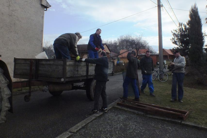 V roce 2013 reprezentovaly Lhoty na soutěžích tyto děti - Anna Hlávková, Michal Horáček, Nikita Horváthová, Ondřej Jakubec, Erik Matějka, Patrik Matějka, Vendula Kounová, Kateřina Sýkorová, Lucie