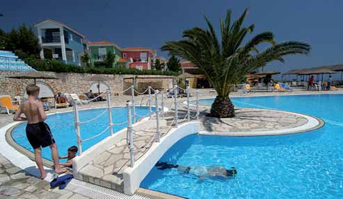 Porto Skala *** + hotel * 2-4 lůžka * s polopenzí / možnost dokoupení all inclusive Porto Skala Porto Skala - 2lůžkový pokoj Poloha: hotel Porto Skala je postaven ve stylu tradiční jónské vesnice.