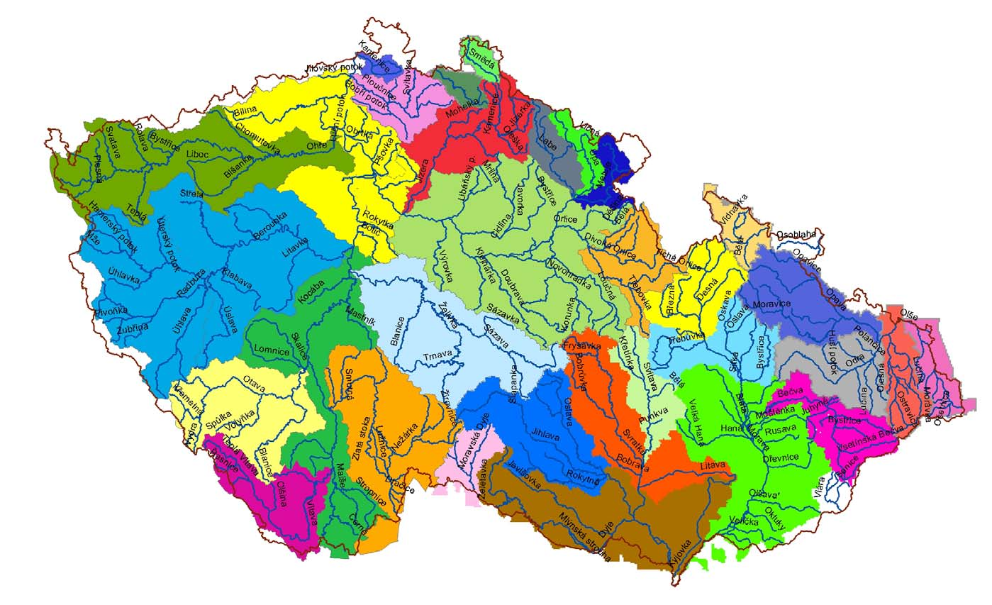 Obr. 4 Rozdělení území ČR na 32 povodí, pro která byly