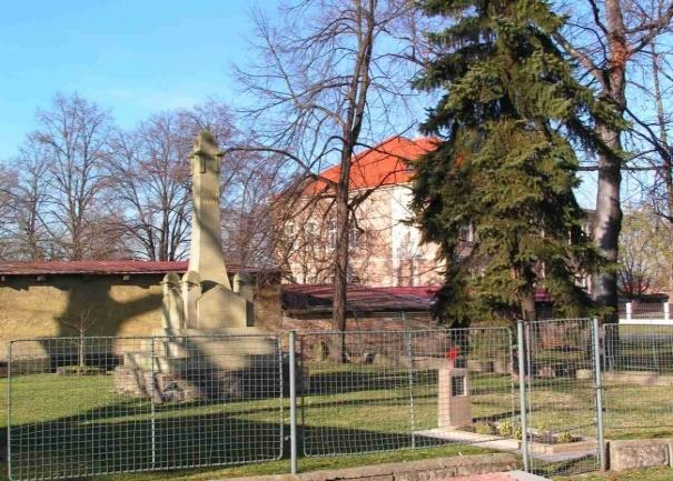 Únor Jitka Šimková přihlásila pomník obětem 1. světové války v Hlízově do projektu (Ne)zapomenuté pomníky stoletá paměť národa a země.