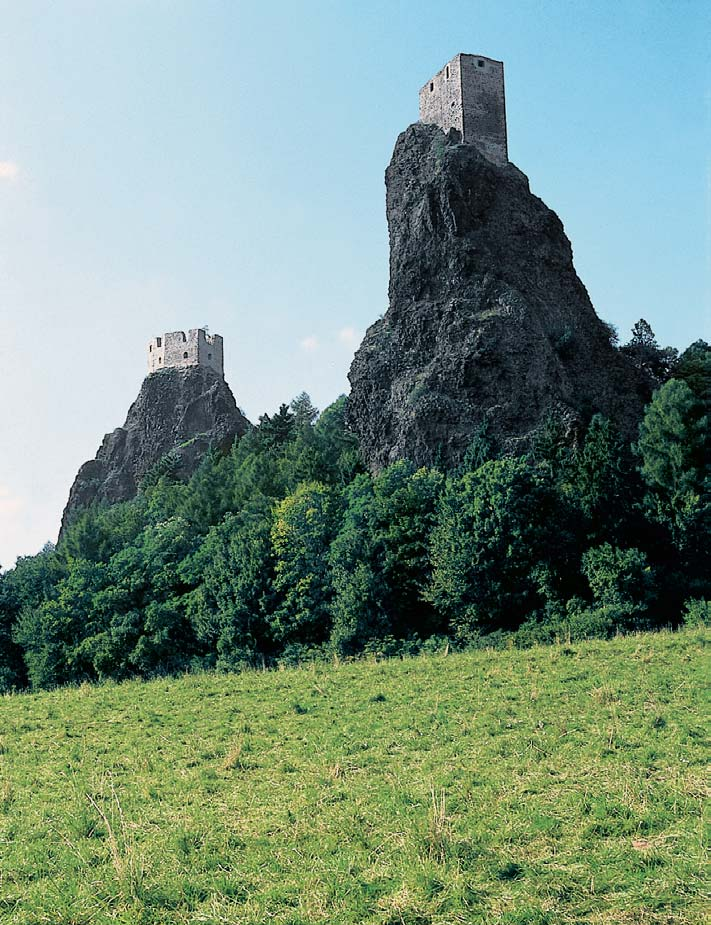 památka Trosky Trosky leïí km od obce Troskovice.