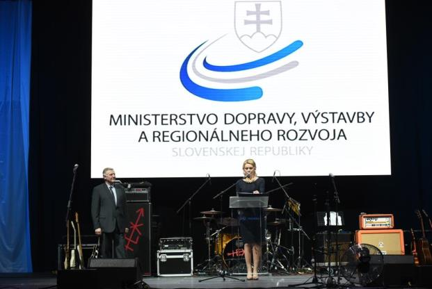 Ministerstvo dopravy, výstavby a regionálneho rozvoja SR vyhodnotilo novinársku súťaž Slovensko pohostinné srdce Európy 2014. Boli odovzdané dve ceny v kategóriách rozhlas a televízia a dve uznania.