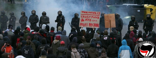 fotografie demonstrace anarchistů