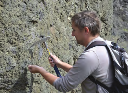 základní a aplikovaný výzkum v oblasti geologických rizik, nerostných surovin, zdrojů podzemních vod, ochrany horninového prostředí a ochrany životního