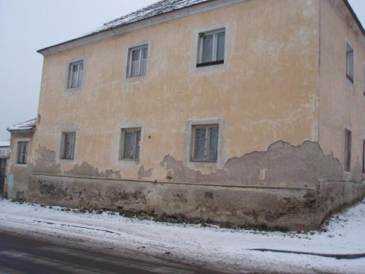 DVOREC TEMELÍN V rámci rozšíření aktivit sdružení Pomoc Týn nad Vltavou došlo v roce 2008 k pořízení areálu Dvorce Temelín (formou hypotéky).