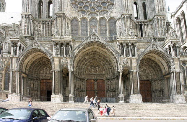 Chartres, portál jižního