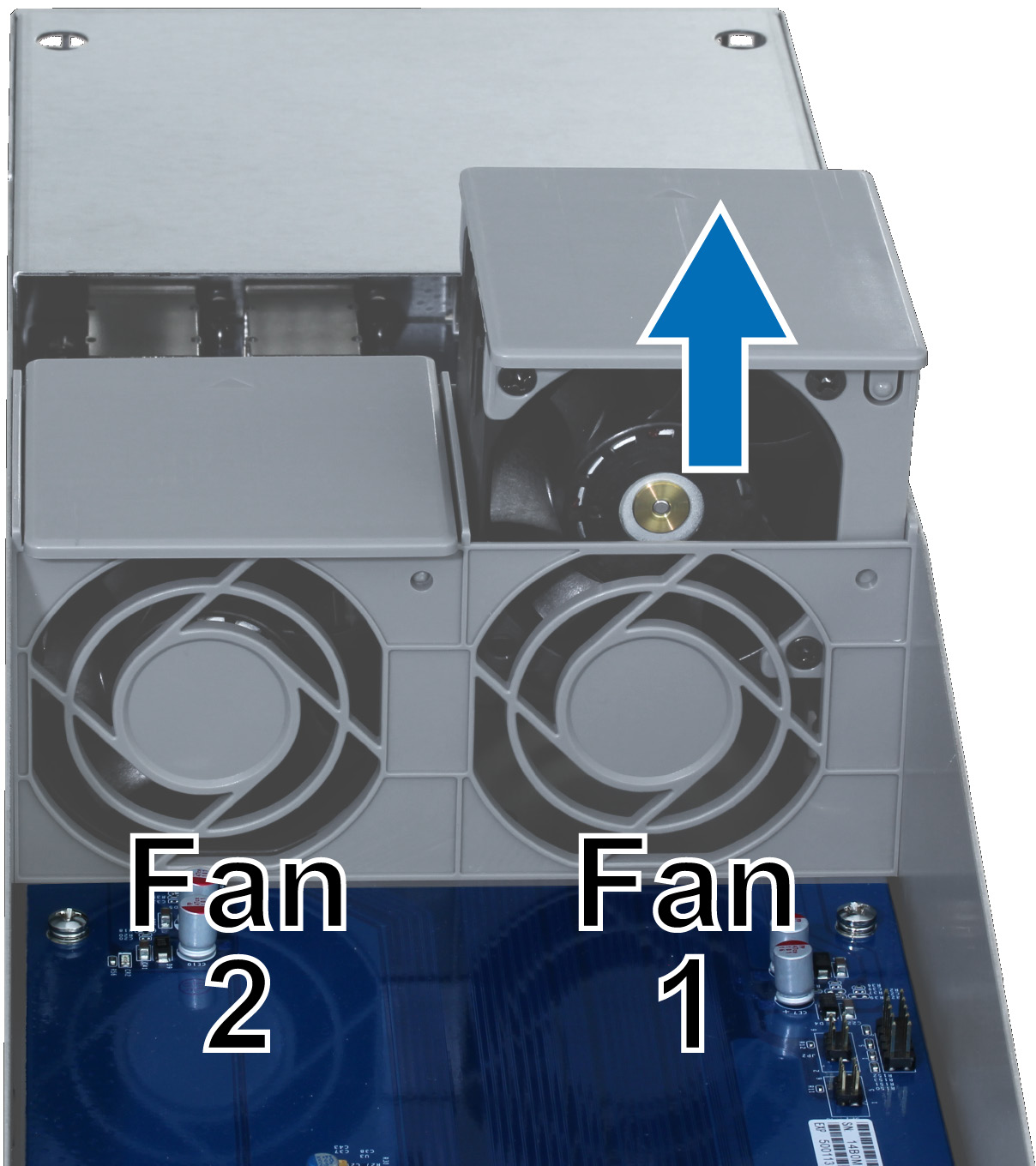 Výměna vadného ventilátoru modulu SAS: 1 Vytáhněte vadný ventilátor z