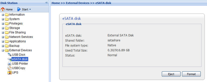 Chcete-li odpojit nebo naformátovat USB pevný disk, přejděte ve webovém rozhraní pro správu na stránku Externí zařízení > USB disk.