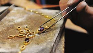 získáte profesionální informace o výrobě šperků úprava šperků do 48 hod.