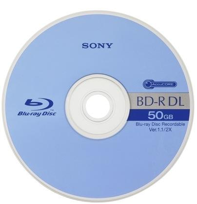 Blue-Ray - prvé Blue-Ray disky sa objavili v roku 2002 (prvé prototypy už v roku 2000) s cieľom uchovávať