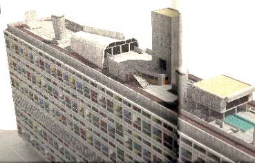 1946-52. Budova s 330 byty připomíná tvarem, vnitřním uspořádáním i detaily zámořský parník.
