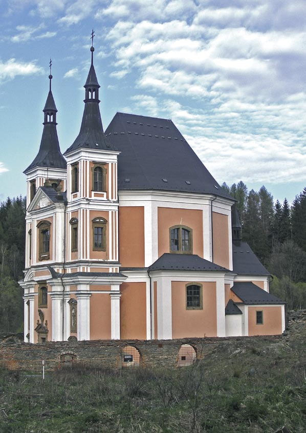 V kostele byl později umístěn Mariánský obraz ze zrušeného kláštera kapucínů v Prostějově, kostelní zvony pocházely z let 1500 a 1551.