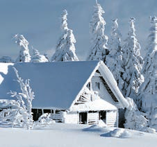 v zime zabraňuje úniku tepla a v lete prehrievaniu strechy minimálny únik tepla cez krokvy možnosť zachovania