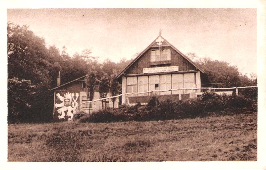 Období 1945 1950 Poválečný skauting zažívá veliký rozmach, oddíly jsou téměř všude. Poválečné nadšení je obrovské, avšak radost netrvá dlouho druhý zákaz přichází v roce 1948 ze strany komunistů.