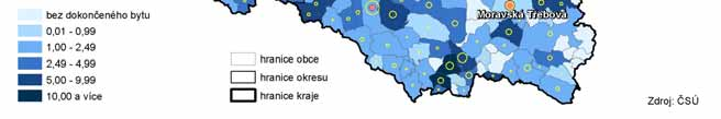 Celkový počet bytů, jejichž výstavba začala v roce 21, se oproti roku 29 snížil o více než třetinu.