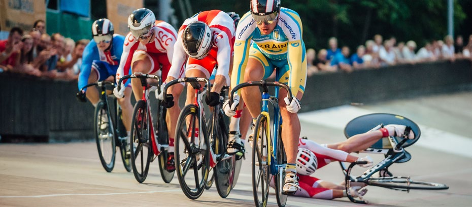 Grand Prix Prostějov Memoriál Otmara Malečka 2016 POPIS DISCIPLÍN DRÁHOVÉ CYKLISTIKY Kvalifikace sprintu 200 m s letmým startem Závodník odstartuje k solo jízdě na 3 kola.