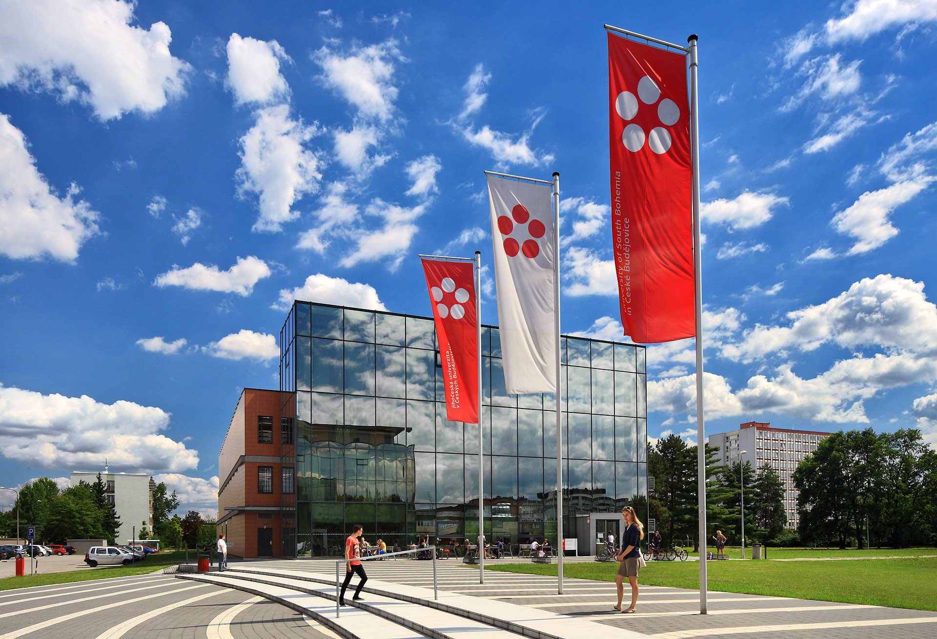 Jihočeská univerzita v Českých Budějovicích je mladá dynamická univerzita založená v roce 1991.