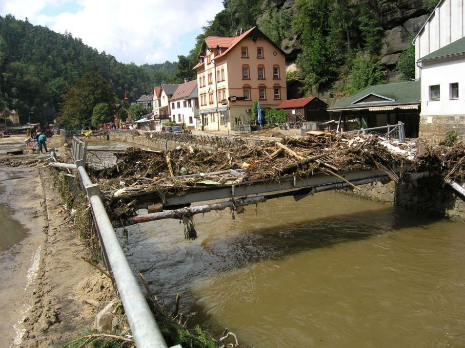 Hřensko, po bleskových záplavách,