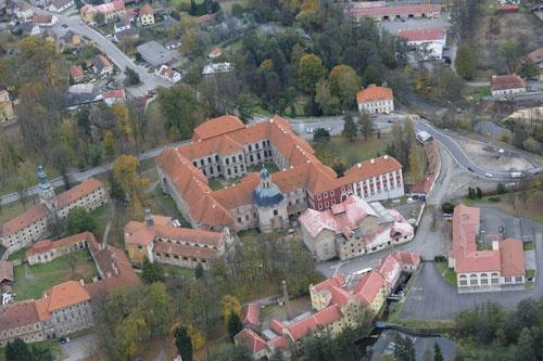 S kostel kostely byly vždy zasvěceny patronce řádu Panně Marii vždy byly