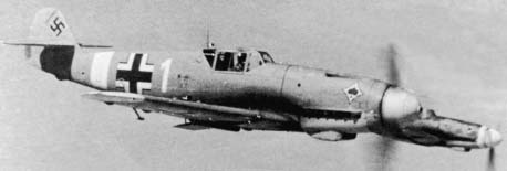 Elegantní Friedrich Letoun Bf 109 V21 samozřejmě se standardním motorem DB 601 později posloužil jako prototyp pro verzi F typu Bf 109.