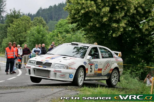 nápravu, popsal v cíli příbramské trápení pilot. Posledním závodem v RSS byla trať domácí Labské Trotina rally.