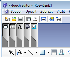 Jak používat program P-touch Editor Pro úpravu barvy textu použijte [Nastaví barvu textu pro vybraný text]. Pro úpravu barvy, která má vyplnit okolní oblast, použijte [Změní barvu výplně].