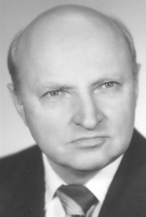 Jaroslav Rybenský Jaroslav Rybenský se narodil 12. ledna 1923 v Bojanově u Chrudimi. Stejně jako ostatní členové kvarteta i on měl částečné hudební zázemí.