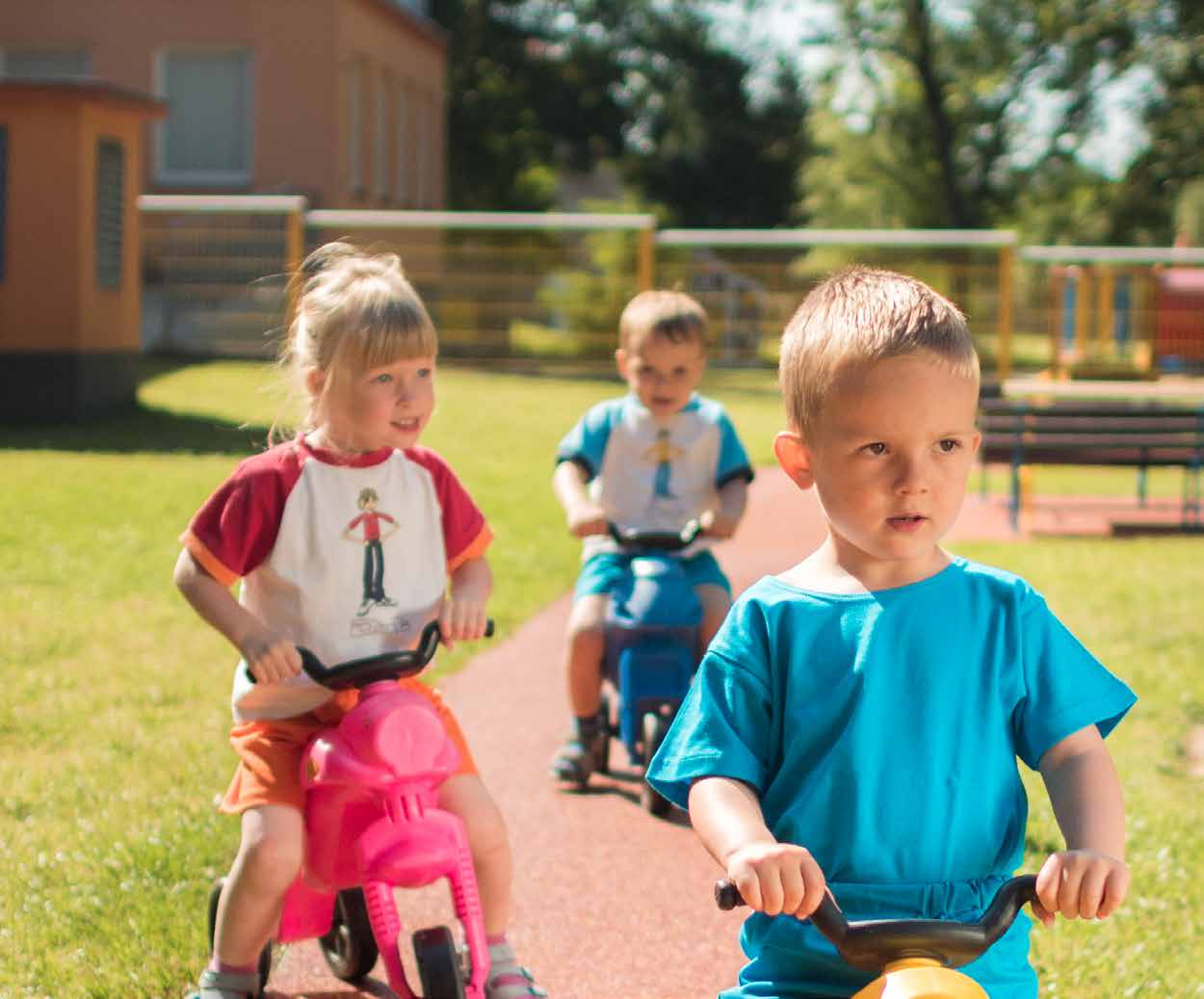 Společné oblasti pro všechny cílové skupiny Oblast společných cílů a opatření uvádí témata, která se prolínají do několika cílových skupin komunitního plánování.