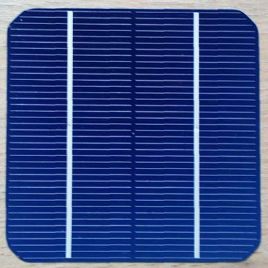 Fotovoltaický režim sluneční článek + dioda brání vybíjení baterie - 30 PROPUSTNÝ SMER Intensita ozáření (mw.cm -2 ) Proud (µ A) 20 10 Napětí (V) -10-8 -6-4 -2 0.