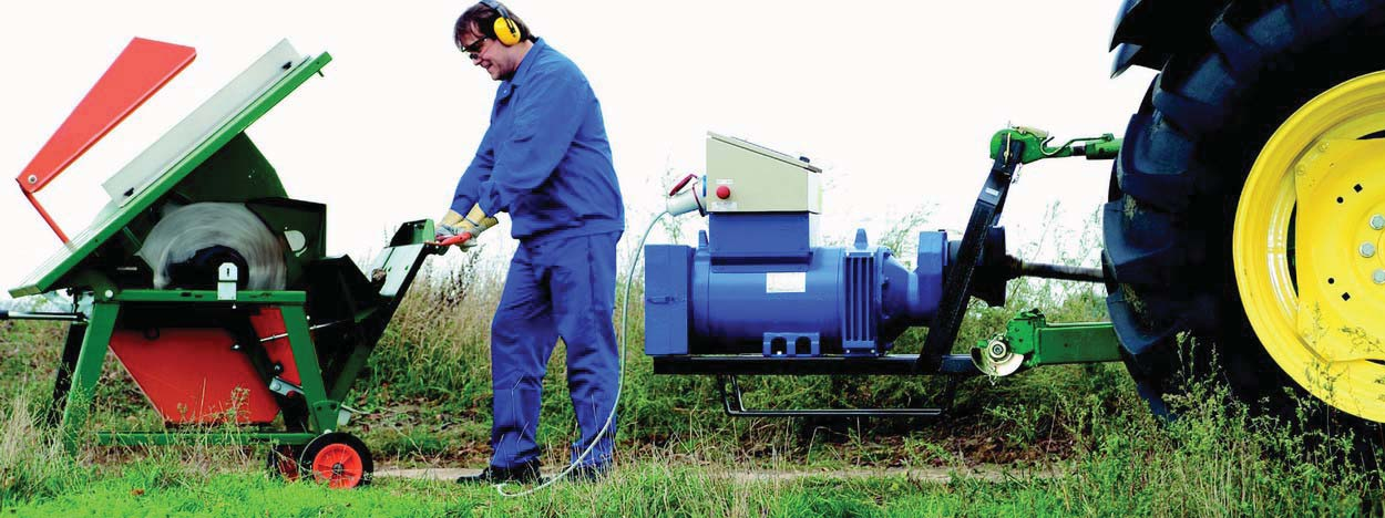 Elektrosk í podle ÖVE - voltmetr - ampérmetr - m i frekvence - 230V zásuvka s ochranným kolíkem - 400V CEE/5-ti pólová zásuvka od 12,5 kva - 400V