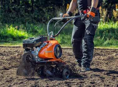 967 32 99-01 HUSQVARNA TF 324 Spolehlivý kultivátor se všemi důležitými funkcemi. Spolehlivý motor a zpátečka pro usnadnění práce. Ochranný kryt proti poškození porostu a nastavitelná řídicí rukojeť.