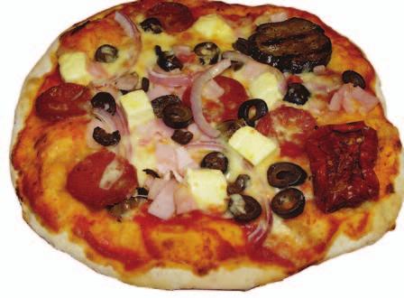 KAPITOLA 1 NENÍ PEC JAKO PEC Pravá italská pizza, kterou bychom se měli naučit péct my, je něco jiného.