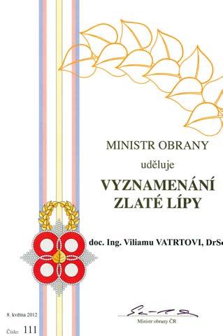 zástupce Ing. Saimira Burby. V rámci třídenního pobytu hosté dne 2. 5. 2012 navštívili pracoviště Vojenského geograf ického a hydrometeorologického úřadu (VGHMÚř) v Dobrušce a dne 3. 5. 2012 odloučená pracoviště v Praze.