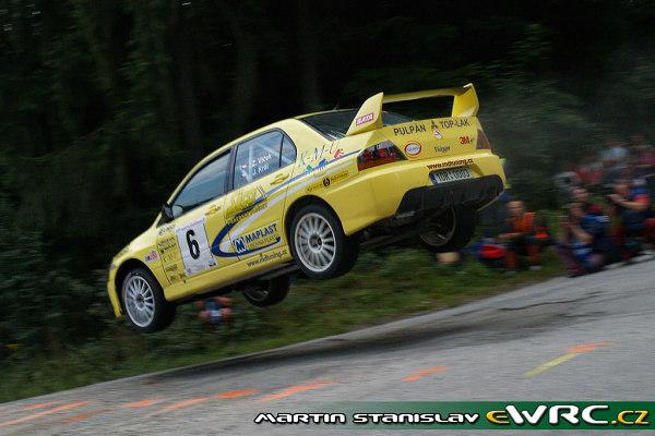 Pelhřimov 2007 se Zdeňkem Vlčkem o je pro tebe rally? JK: Na tuhle otáku už odpovídala spousta lidí přede mnou. ally je moje celoživotní posedlost, kdo k ní jednou přičichne, je navždy tracen.