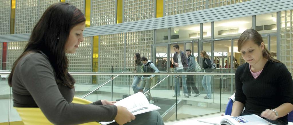 Uchazečům o studium nabízíme: kvalitní vzdělání jako základ pro hledání odpovídajícího