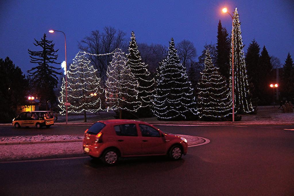 Odbor dopravy a silničního hospodářství zovatele je tento dům projekčně koncipován na dostavbu dalšího nadzemního podlaží s kapacitou dalších min. 40 parkovacích míst.