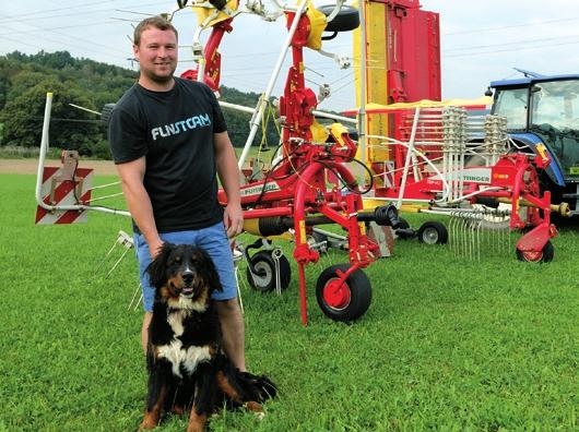 ZKUŠENOSTI Z PRAXE 9 Agronom a mechanizátor Agro družstva Sebranice Miloš Dvořák chválí práci dvou osmiradličných pluhů SERVO 6.50 PLUS NOVA.