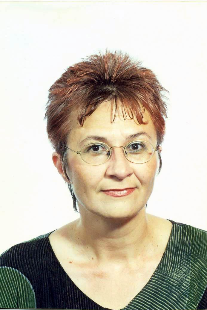 PHDR. BOHUMILA BAŠTECKÁ, PH.D. (NAR. 4. 3. 1955) Absolventka jednooborové psychologie na FF UK v Praze. Na Katedře psychologie FF UP působila na plný úvazek v letech 1998-2004.