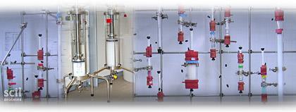 KAPALINOVÁ CHROMATOGRAFIE (LC) Atmosférická Nízkotlaká (FPLC, MPLC) Vysokotlaká (HPLC) Klesá : objem vzorku, průtok a průměr kolony Roste: rychlost separace MATRIX :