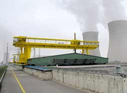 Souãasná situace v oblasti ukládání radioaktivních odpadû Radioaktivní odpady jsou definovány atomov m zákonem jako odpadní látky, pfiedmûty a zafiízení, které vlastník jiï dále nemûïe vyuïívat a v