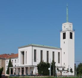 Posluchače z Brna a blízkého okolí zveme přímo k účasti na mši v našem studiu. Rádi vás u nás přivítáme; přijďte v úterý do rádia nejpozději v 17.40.