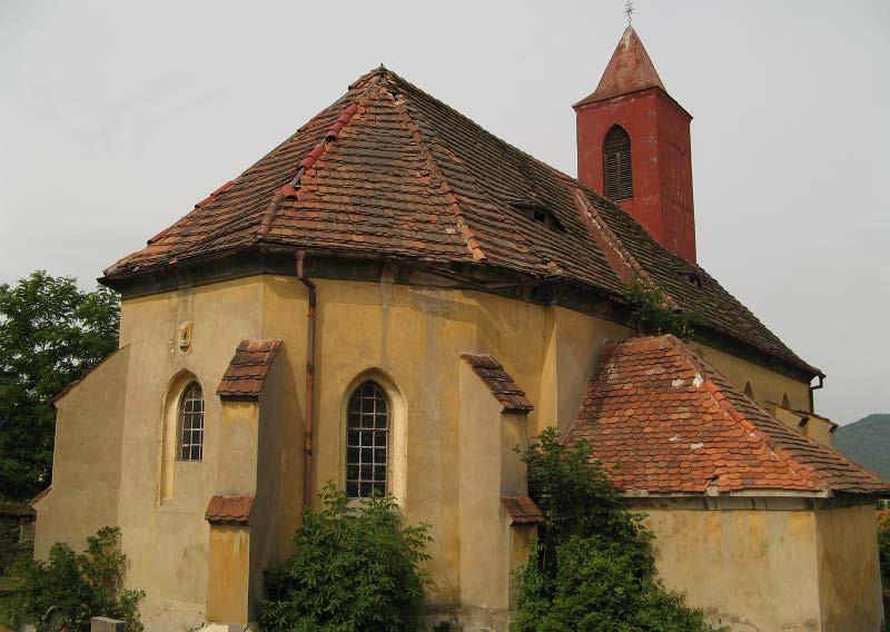 Hřbitovní kostel sv. Kateřiny v Chouči Kostel pochází ze 14. století, jedná se o gotickou stavbu umístěnou na východním okraji obce. Kostel je obklopený neudržovaným, zpustlým hřbitovem.