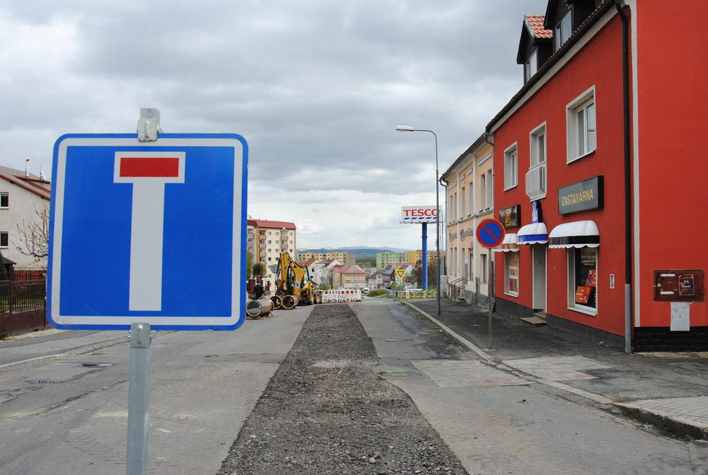 V Jirkově jsou kvůli stavebním pracem uzavírky Ve druhé polovině dubna začaly práce na opravě havarijního stavu kanalizace a vodovodního potrubí ve správě Severočeských vodovodů a kanalizací a. s. Potrvají do poloviny června.