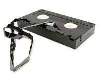 Digital Versatile Disc nebo Digital Video Disc je formát digitálního optického datového nosiče, který může obsahovat filmy ve vysoké obrazové