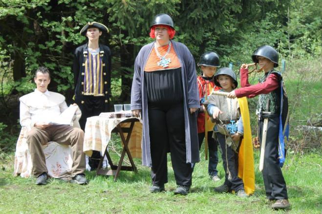 Děti se dostatečně vydováděly a nakonec obdržely různé výhry a dobroty. Účast hodnotíme jako poměrně hojnou. Byl naplněn náš hlavní cíl, kterým je spokojenost ratolestí i jejich rodičů.