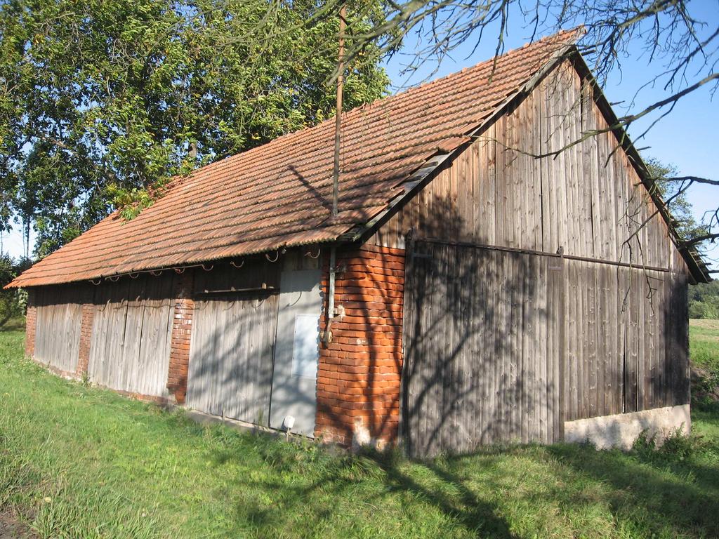 Tělocvična Rozestavěný objekt, s přepokládanou funkcí školní tělo- cvičny a společenského střediska.