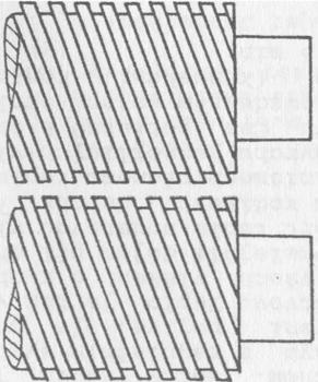 a) b) Obr.73.: Dvojice válců kalandru s drážkou (a) a schemata pojené textilie Výrobky se vyznačují nízkou objemností a vysokou smykovou tuhostí a blíží se vlastnostmi papíru.